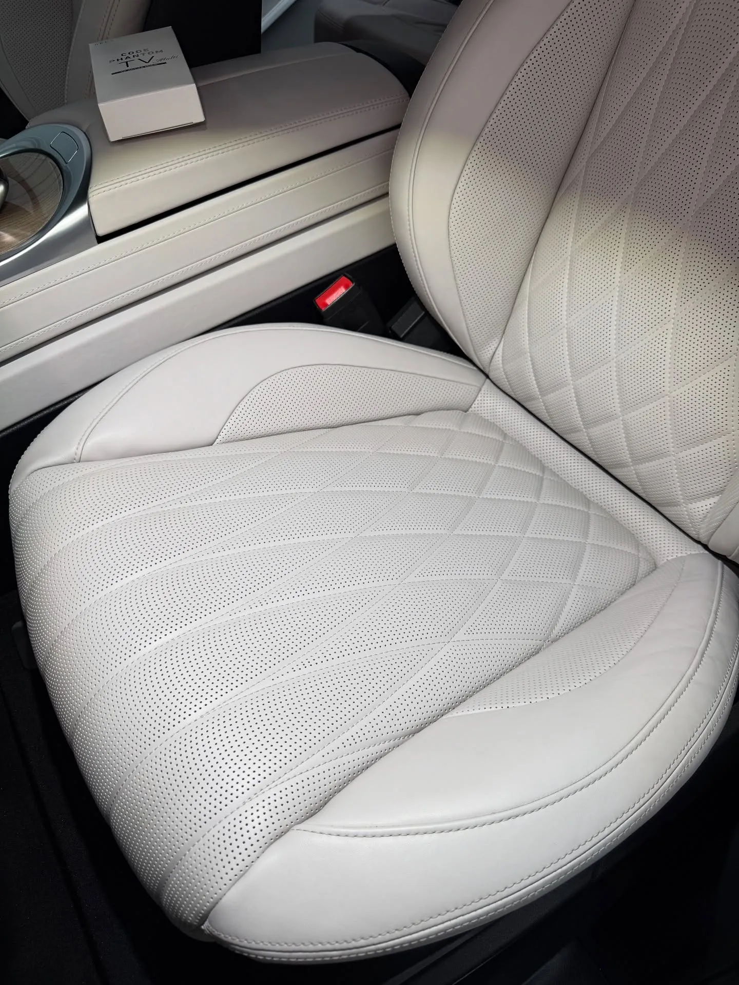 🎉🚗✨ 今回も素晴らしいお車をさらに輝かせるお手伝いをさせて...