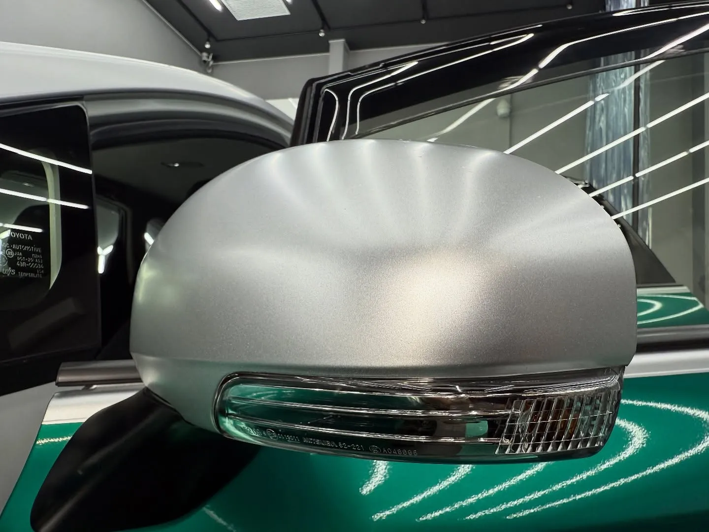 大胆かつスタイリッシュに愛車をイメチェンしてみませんか?✨💡