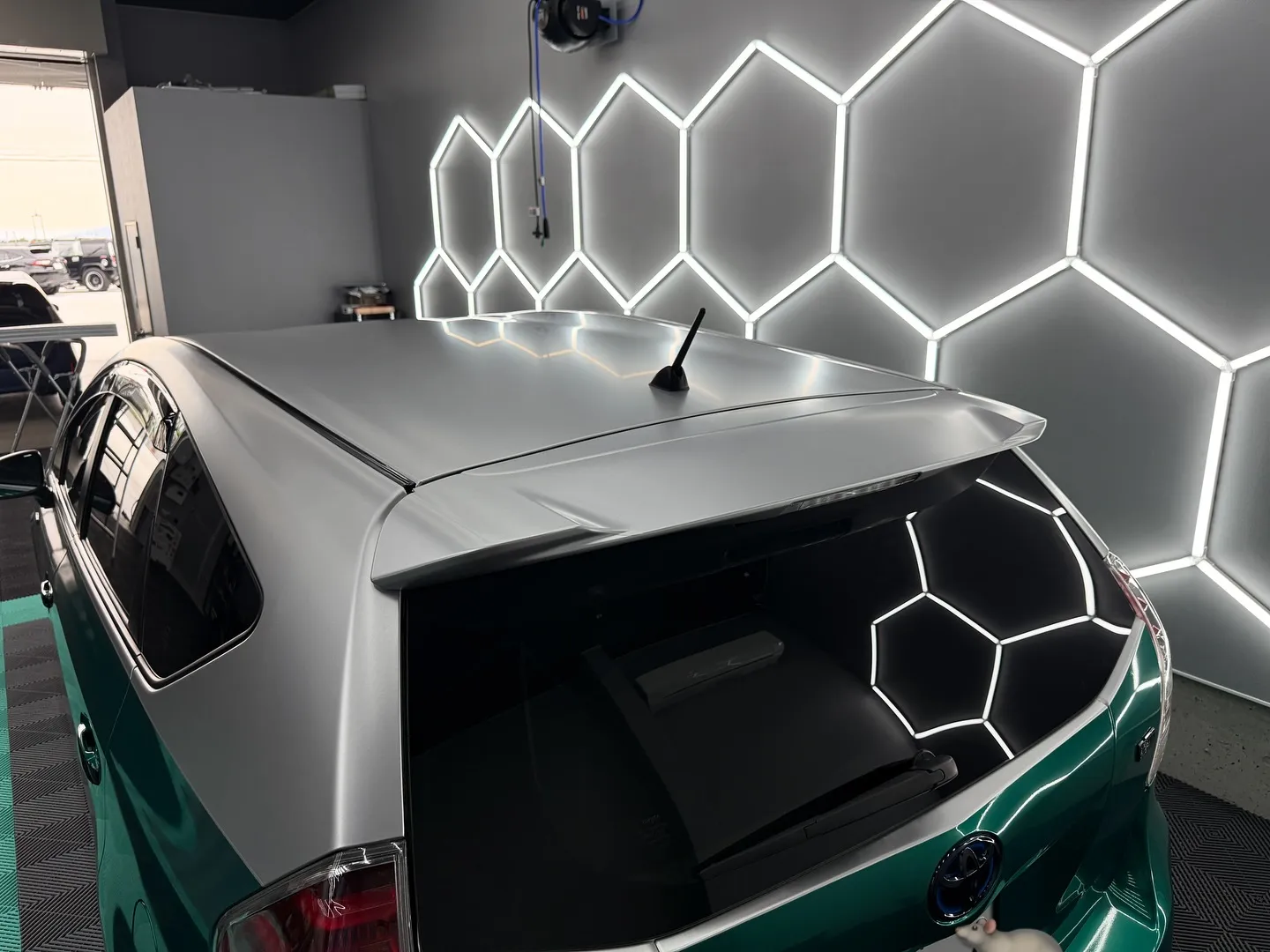 大胆かつスタイリッシュに愛車をイメチェンしてみませんか?✨💡