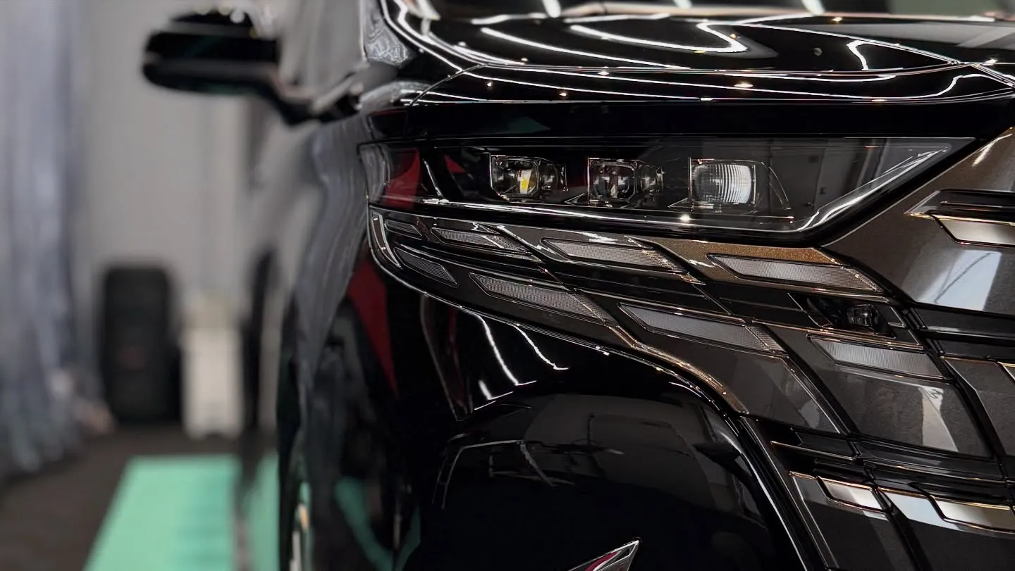 本日は、新車のトヨタ アルファード（202ブラック）を最高の...